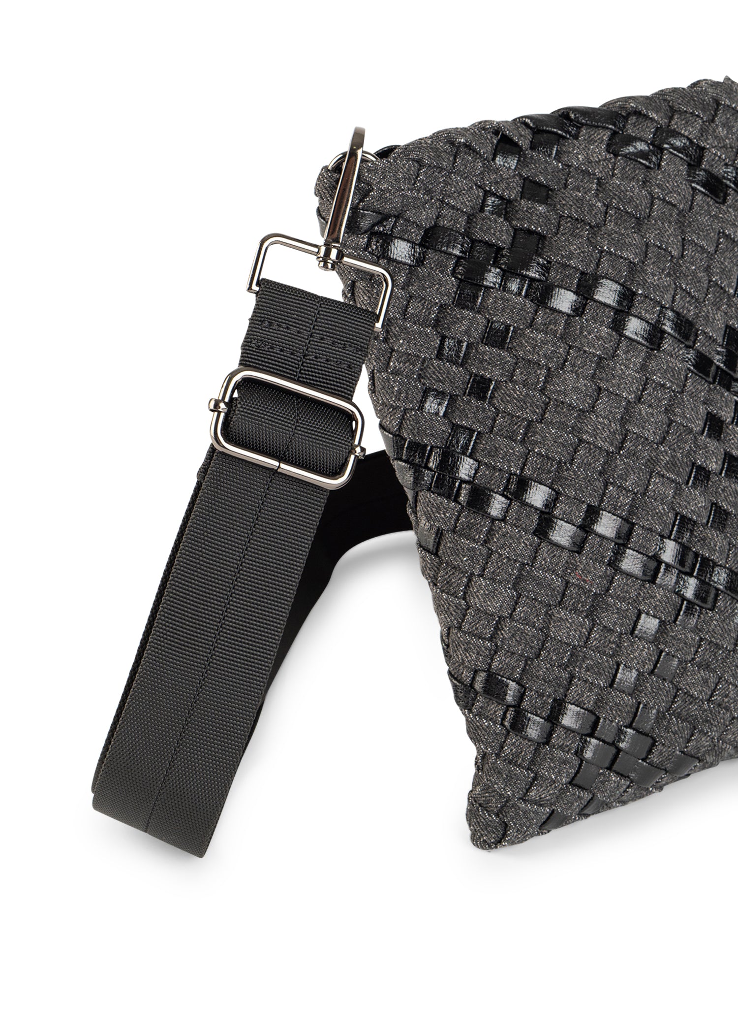 Shay Edge Woven Phone Bag