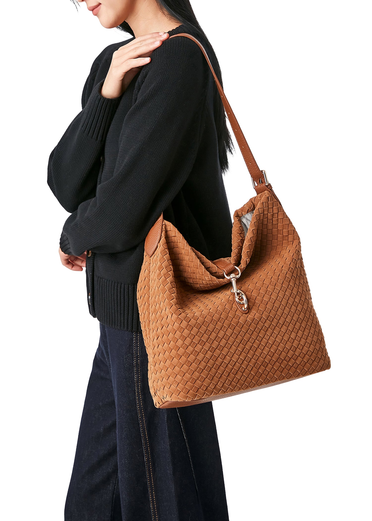 Sandy Woven Saddle Shoulder Bag