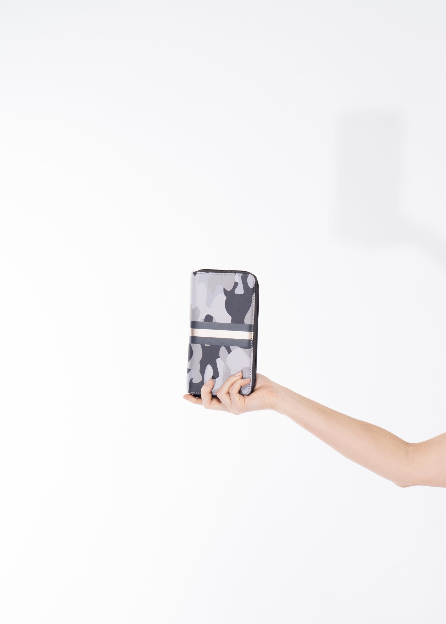 cash safari wallet