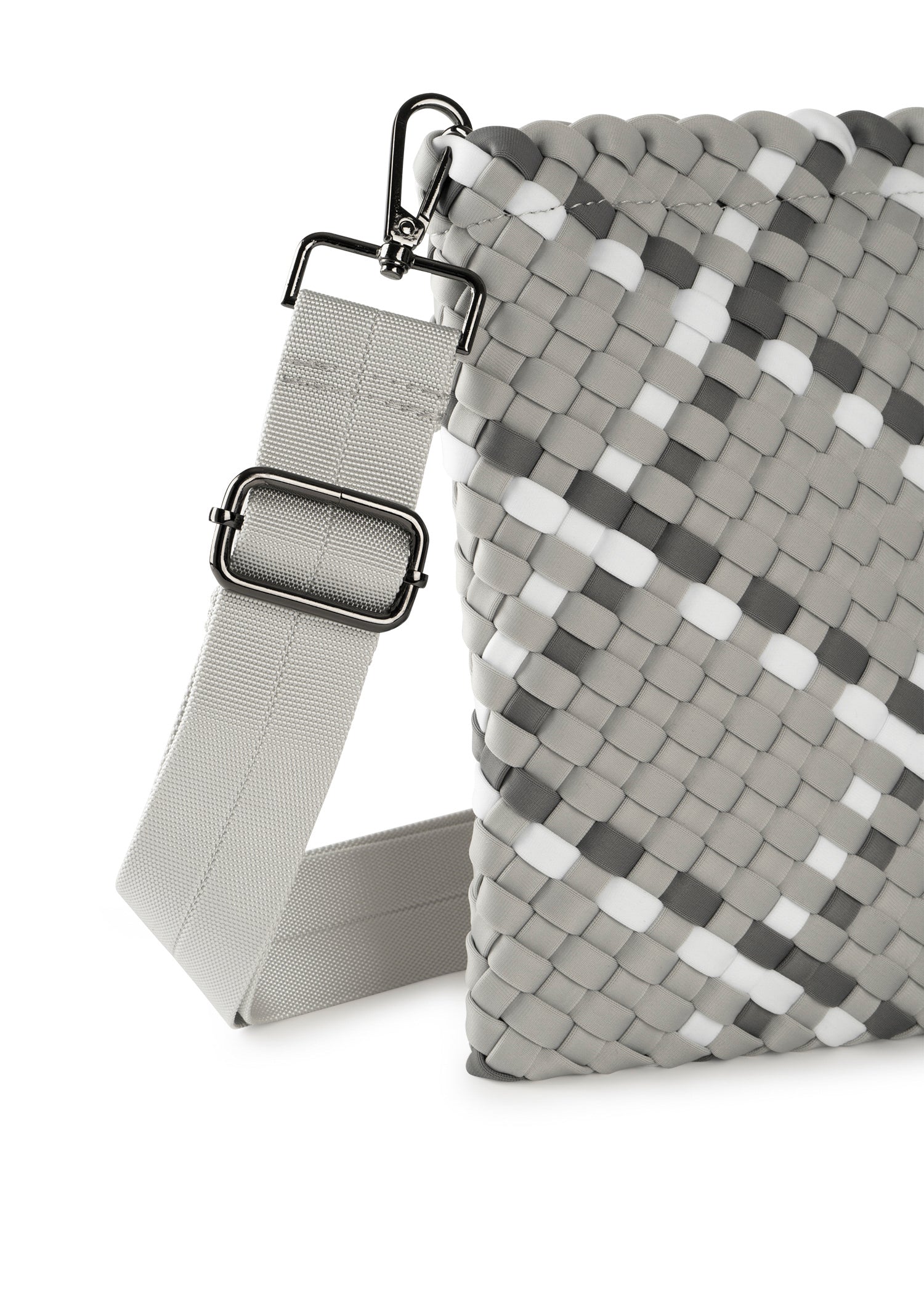 Shay Aspen Woven Phone Bag