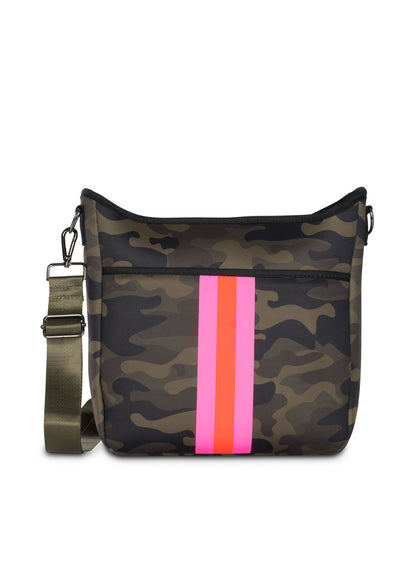 blake showoff neoprene crossbody bag ©